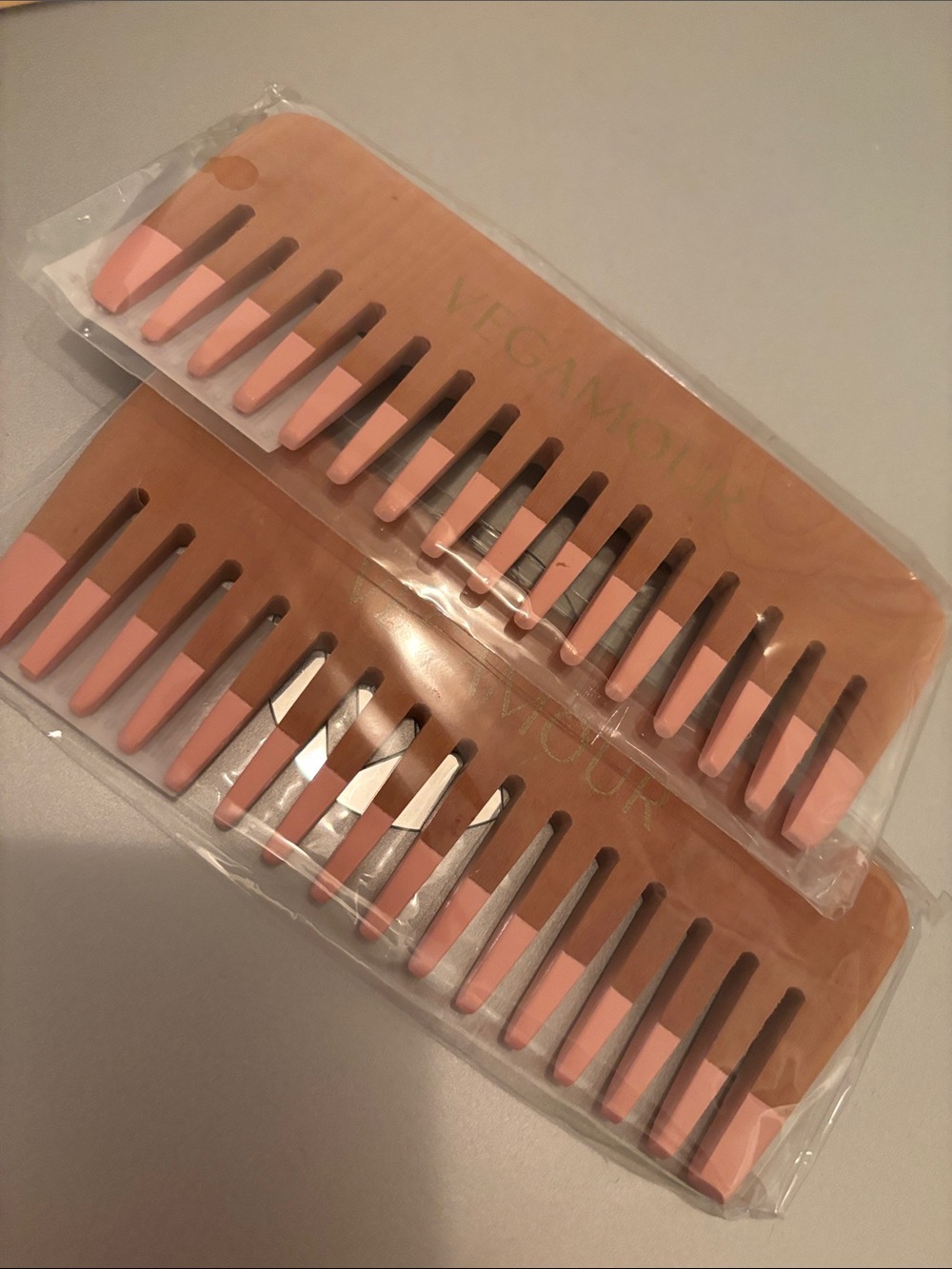 Vegamour wooden combs